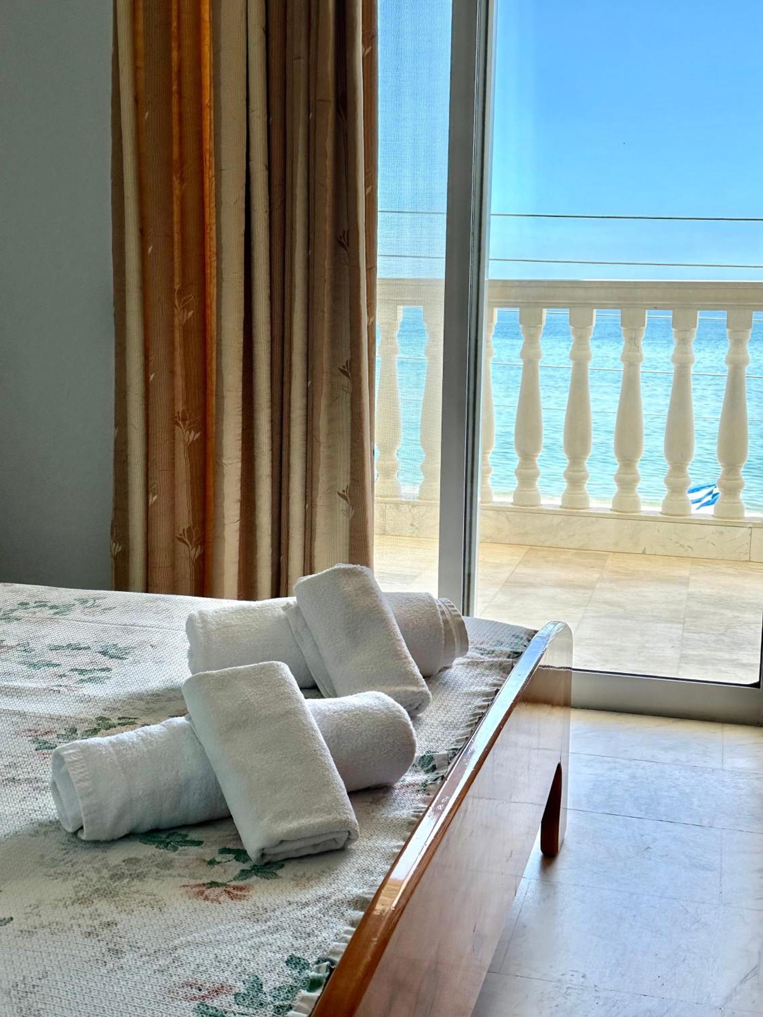 Olympic Beach Rooms Bagian luar foto
